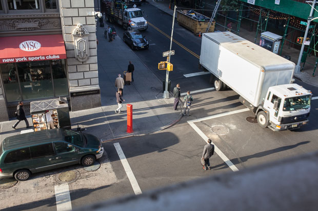 "New York", 2014, a Crossing in NYC, from the photo series "Situations"